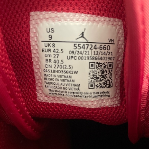 [SOLD] 2021 Jordan 1 Mid Reverse Bred - Picture 3 of 4